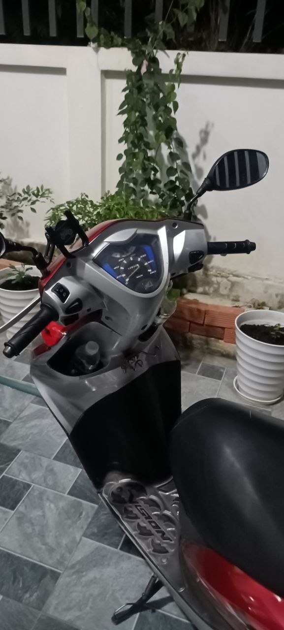 Honda Vision на Фукуоке