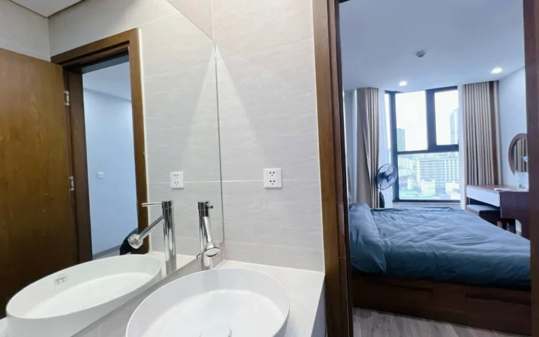 2-Bedroom Apartment, HUD Building — 1