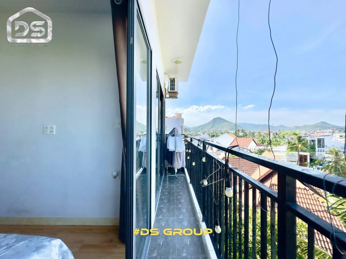2-Bedroom Apartment with 2 Balconies in Vinh Diem Trung